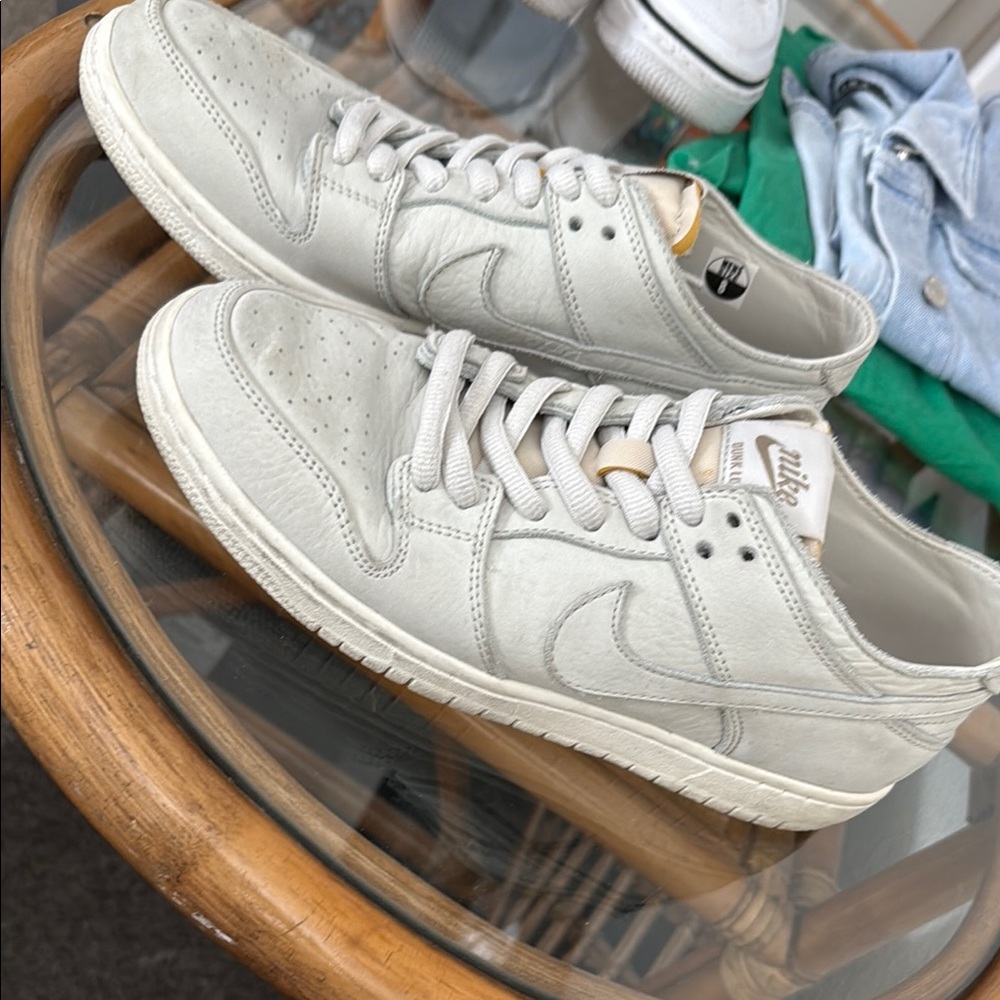 Nike SB Men's Gray Dunk Low Sneakers